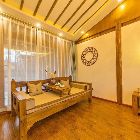 Nine'S Holiday Stay Lijiang  Exteriör bild